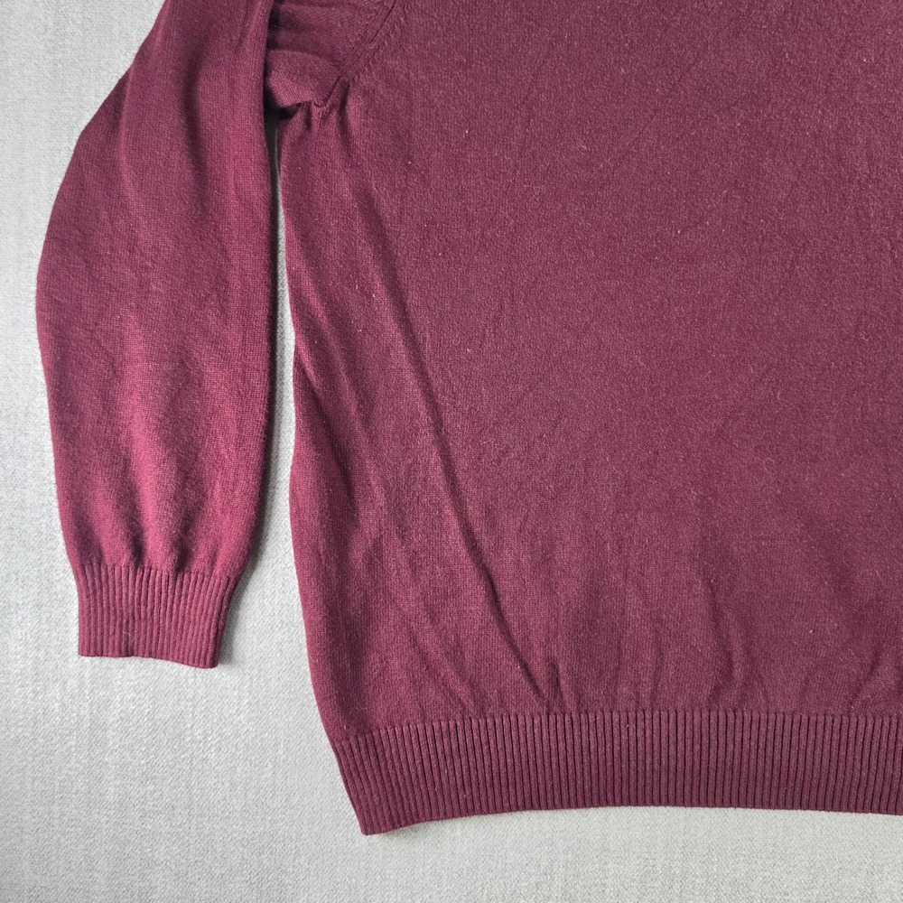 G.H. Bass & Co. Sweater Mens Medium Burgundy Crewneck Cotton Blend Faux Suede V - Picture 15 of 16